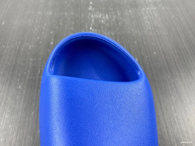 ID4133 Azure Slide Adidas Yeezy 1020